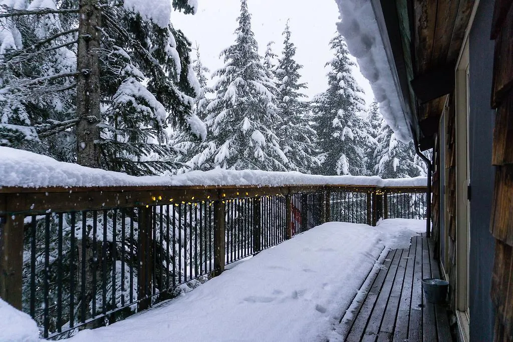 Ubc Whistler Lodge Canada